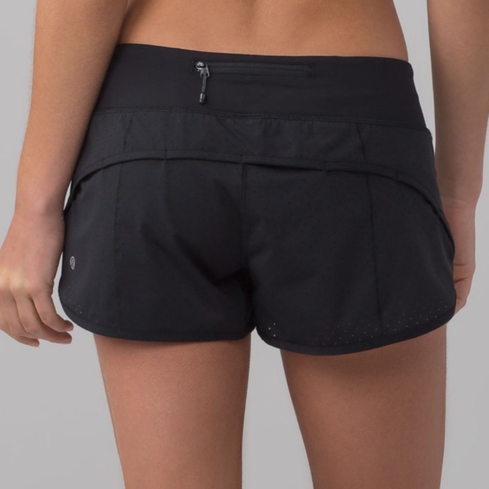 Lululemon Speed shorts in black